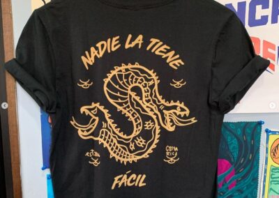 tiburon reptil costa rica Crop tops 3